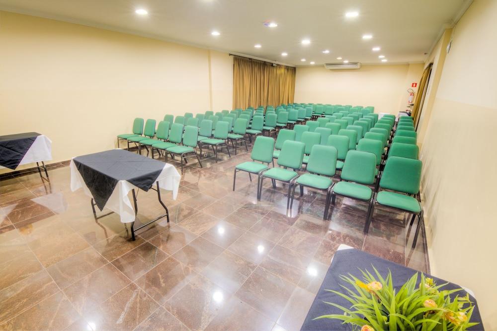 Hotel Golden Park Uberaba By Nacional Inn Eksteriør bilde
